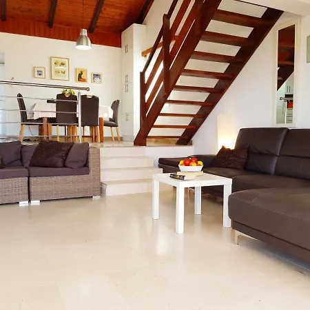 Dream 1st Row To The Sea *