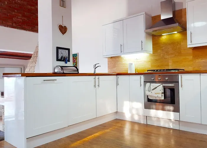 Dream 1st Row To The Sea