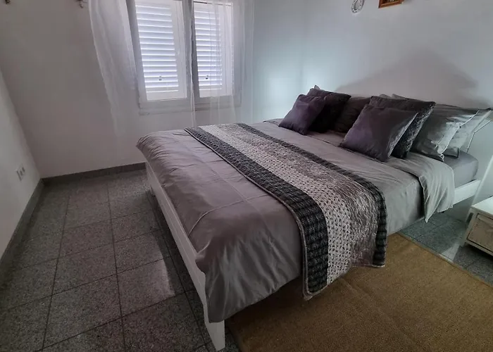 Dream 1st Row To The Sea Willa Prigradica