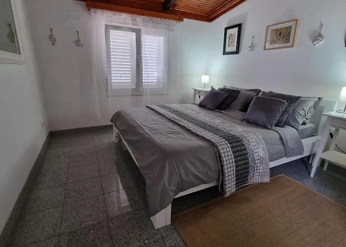 Dream 1st Row To The Sea *